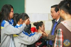  学生发展--家校共建“学习社区” 