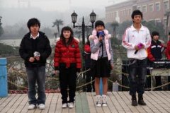 中学部欢庆圣诞节